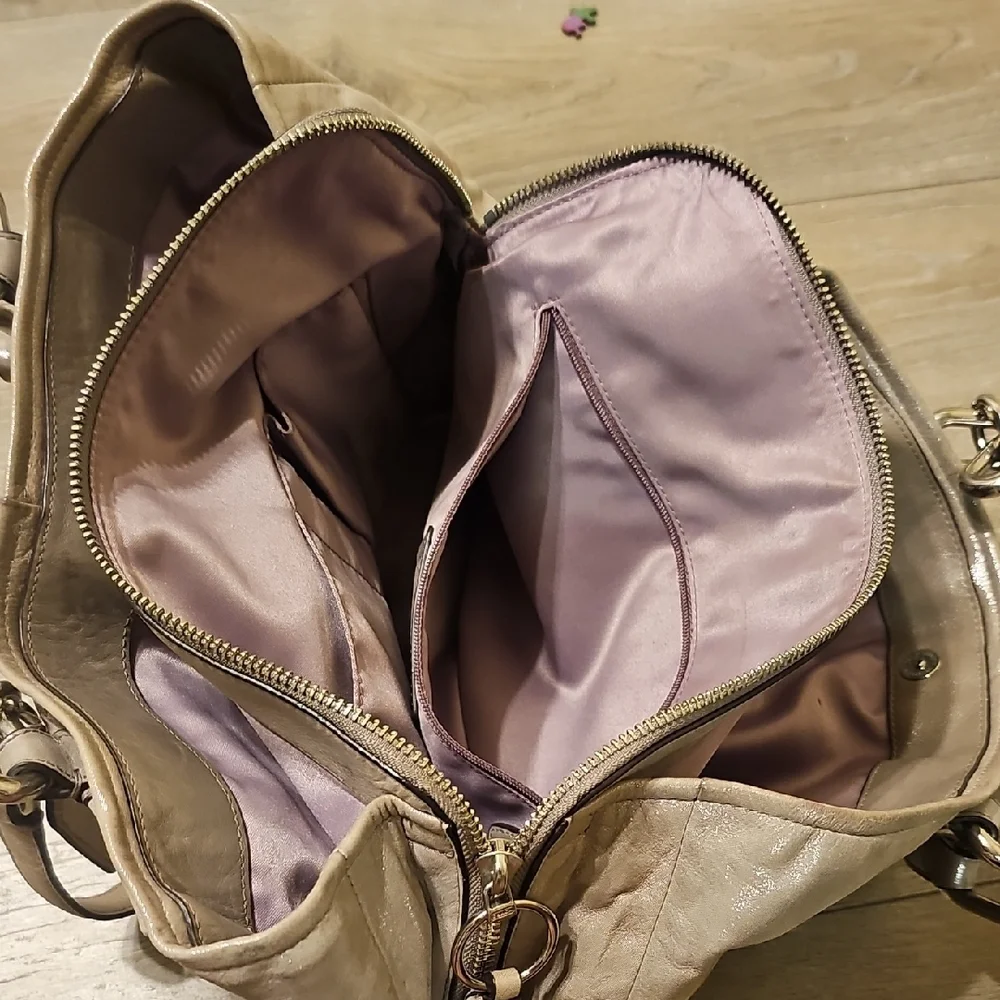 Coach and Four Shimmering Beige Shoulder Bag - Picture 4 of 6